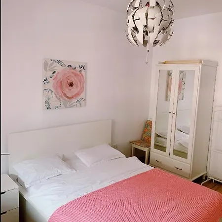 Lavand Eighteen 3 * Năvodari