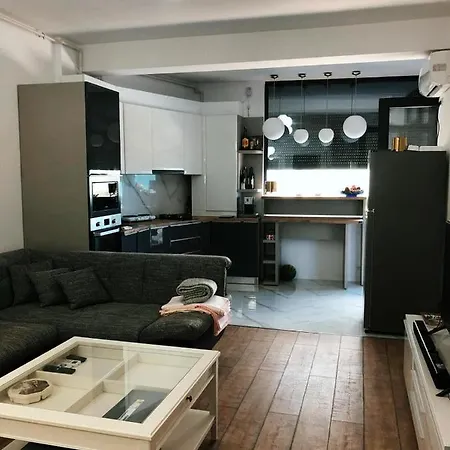아파트 Lavand Eighteen 3 Năvodari