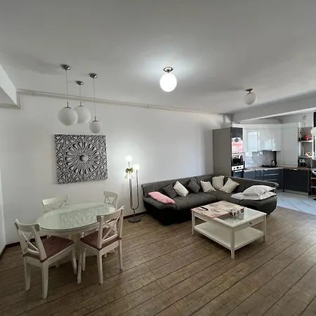 Lavand Eighteen 3 Апартаменты